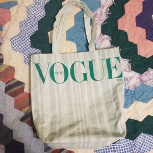 Vogue Tote 2023
